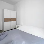 Cozy In With Kitchen Apartmán *