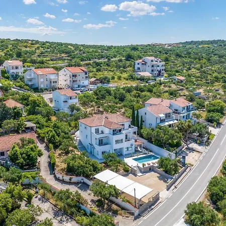 Apartman Cozy In With Kitchen